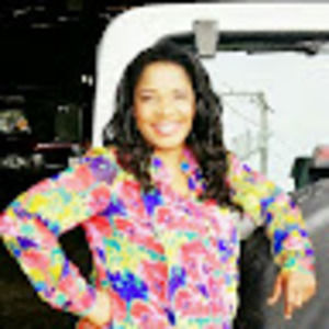 Meet your Posher, Demi